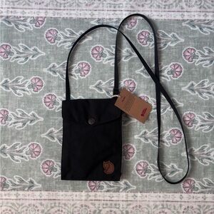 NWT FJALLRAVEN Pocket Mini Crossbody Flap Envelope Bag